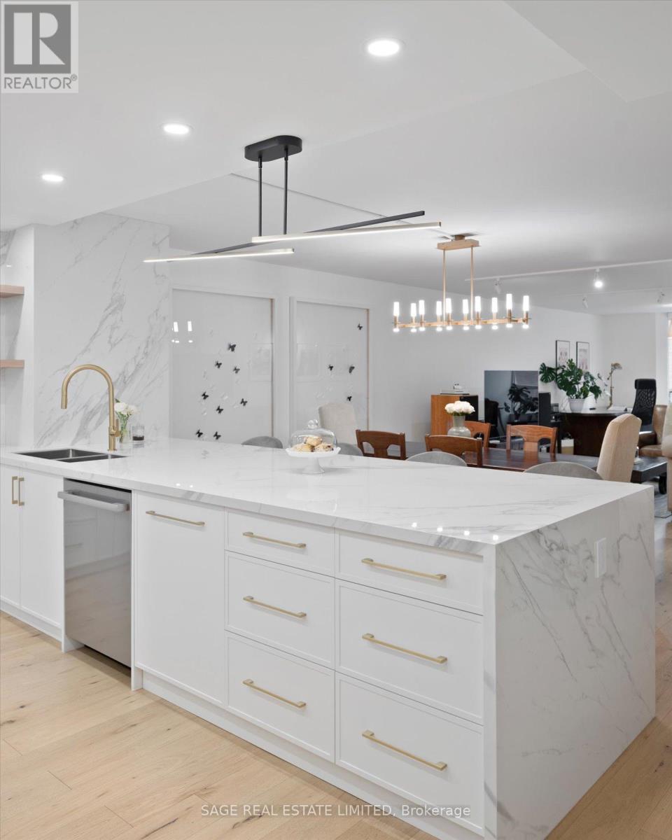 #305 160 FREDERICK STREET - 12