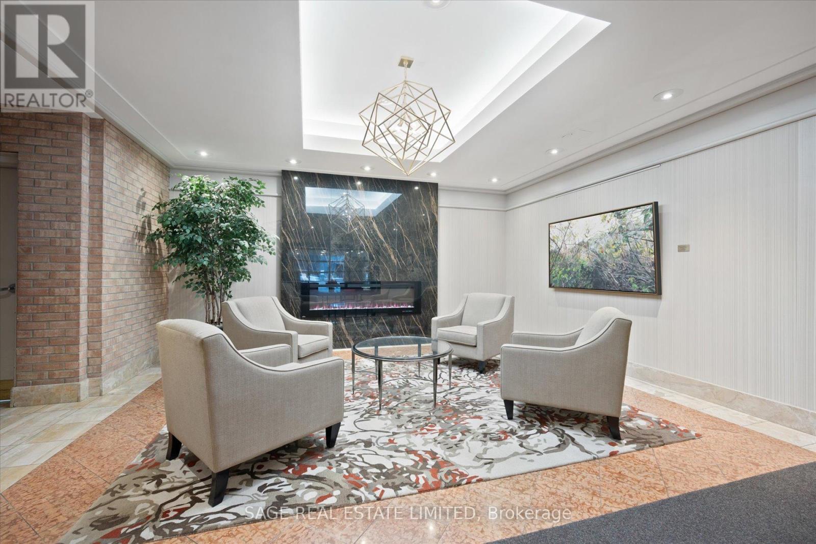 #305 160 FREDERICK STREET - 4