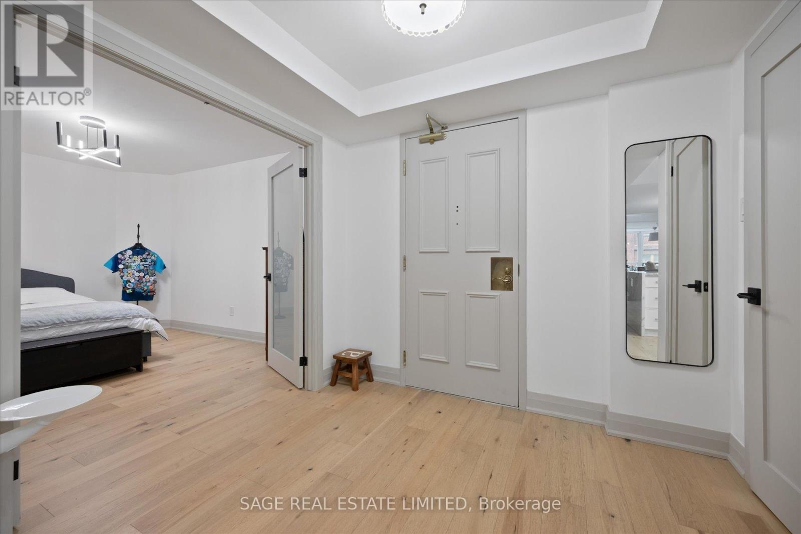 #305 160 FREDERICK STREET - 5