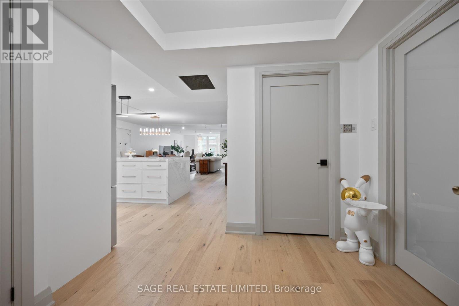 #305 160 FREDERICK STREET - 6