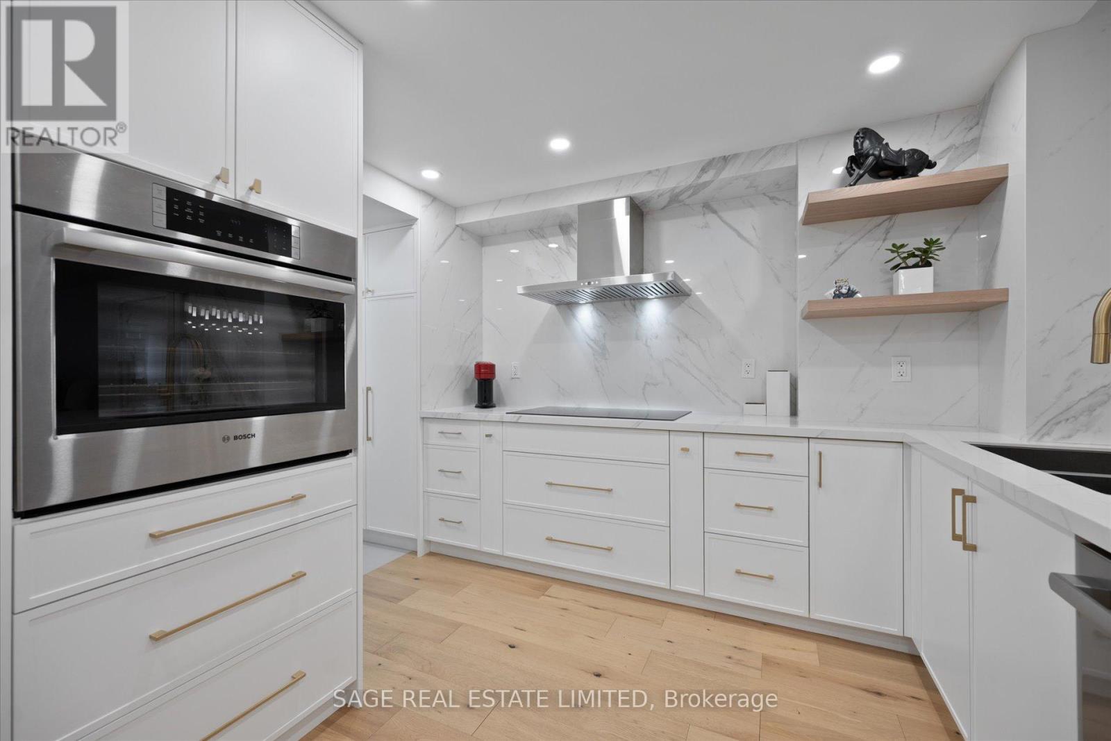 #305 160 FREDERICK STREET - 9