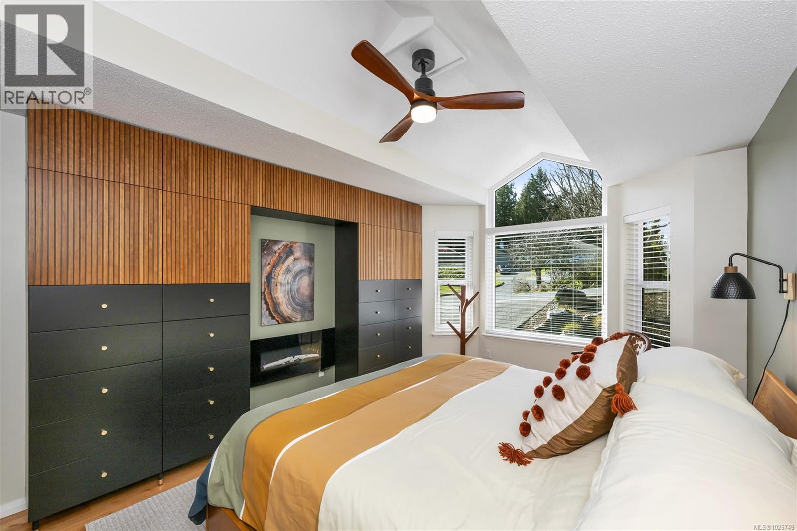 72 Marine Dr, Cobble Hill