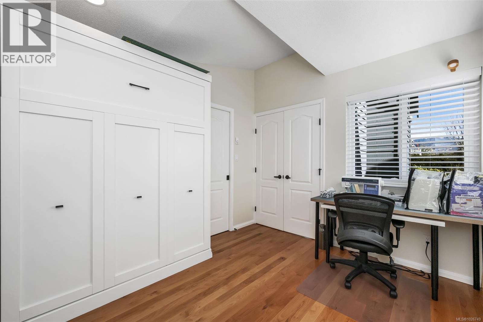 72 Marine Dr, Cobble Hill