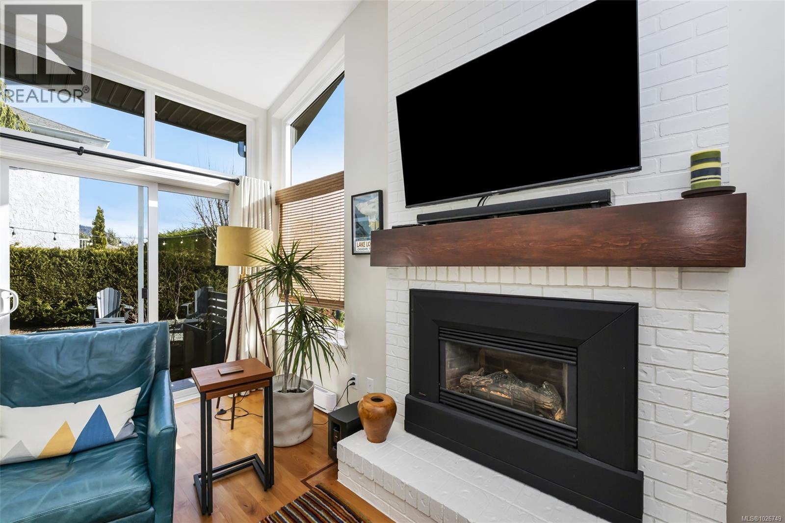 72 Marine Dr, Cobble Hill