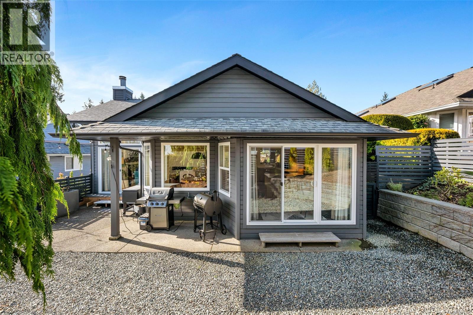 72 Marine Dr, Cobble Hill