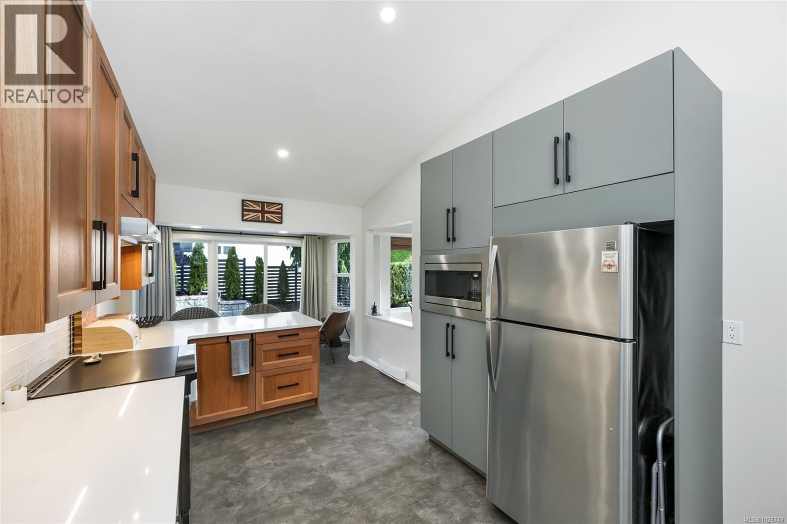 72 Marine Dr, Cobble Hill