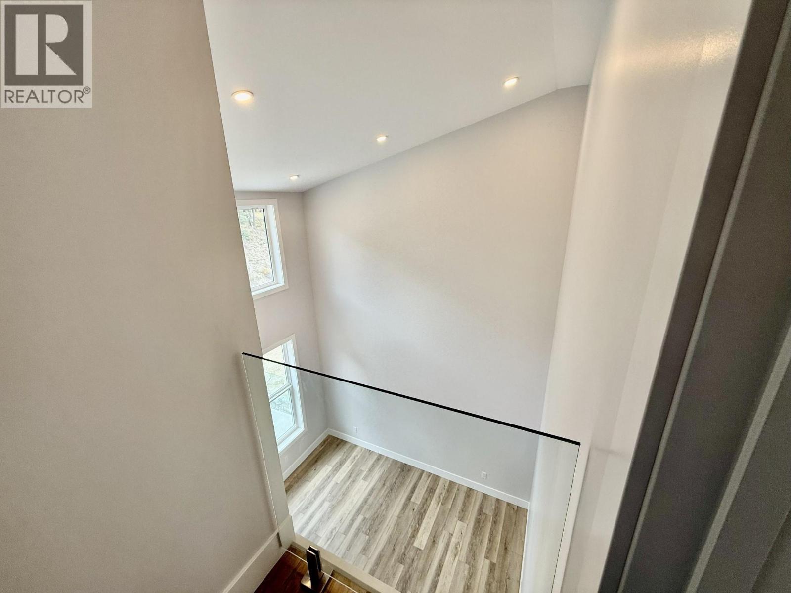 746 TAYNTON Drive, Invermere