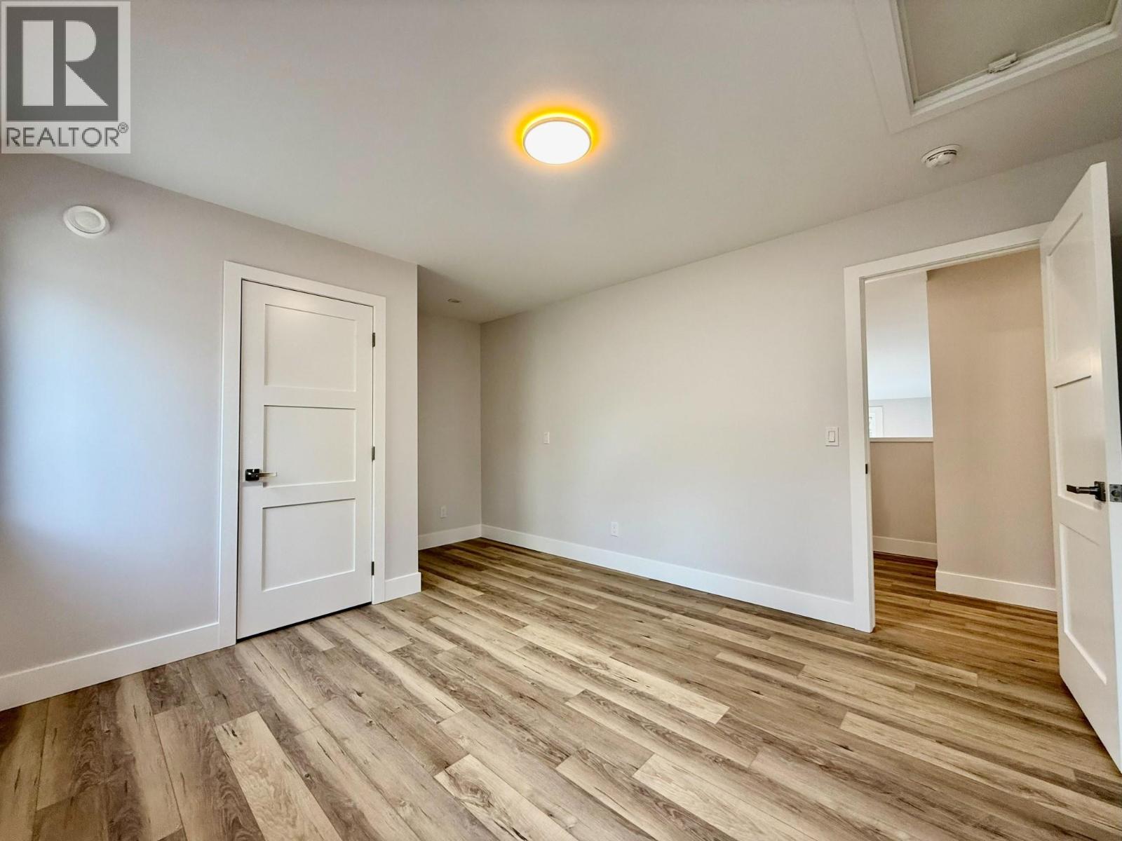 746 TAYNTON Drive, Invermere