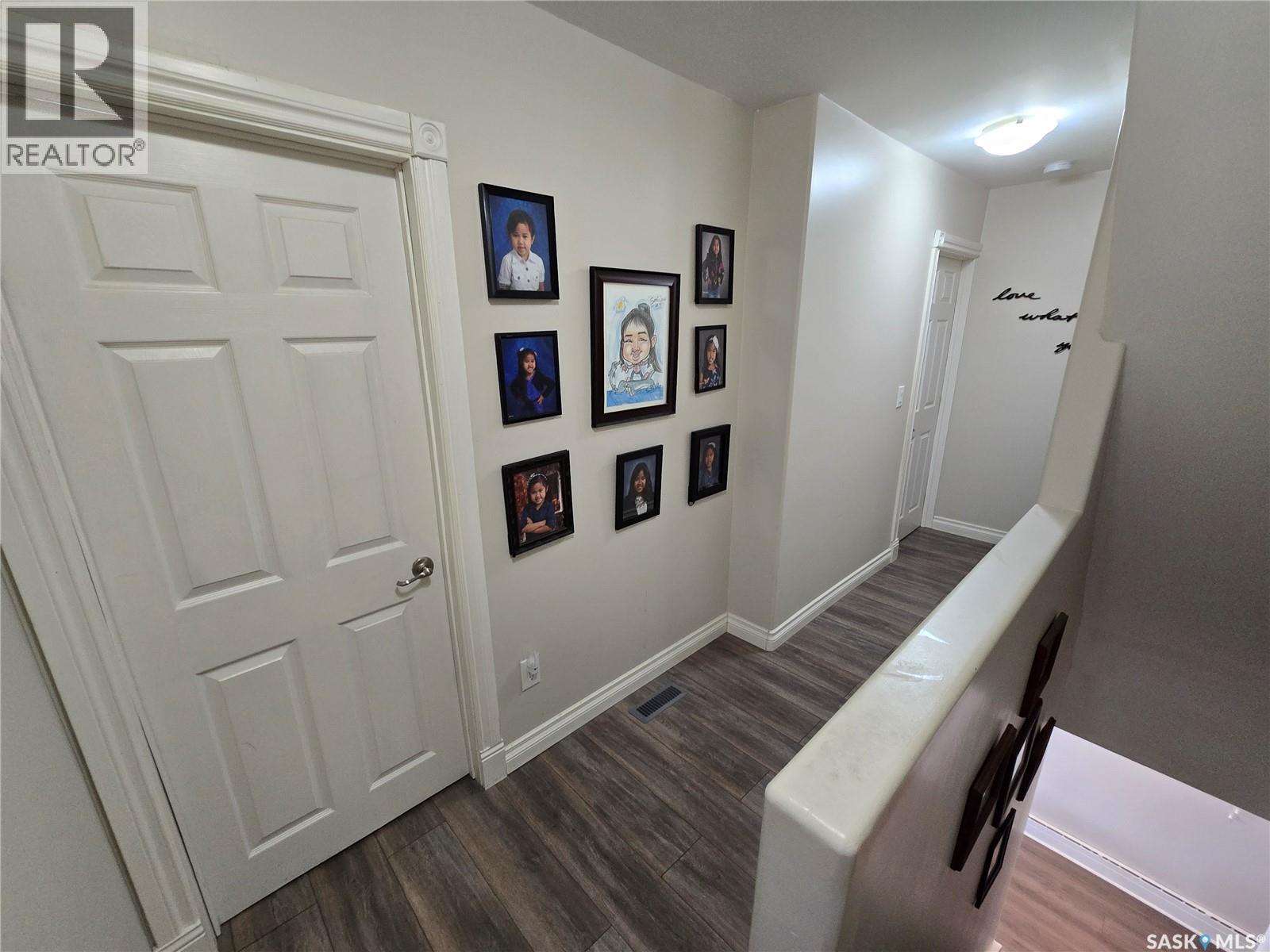 2 Prairie AVENUE - 21