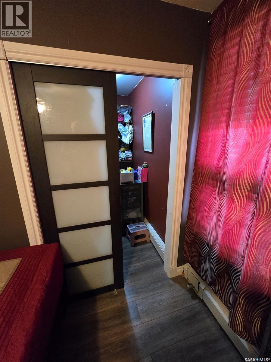 2 Prairie AVENUE - 24