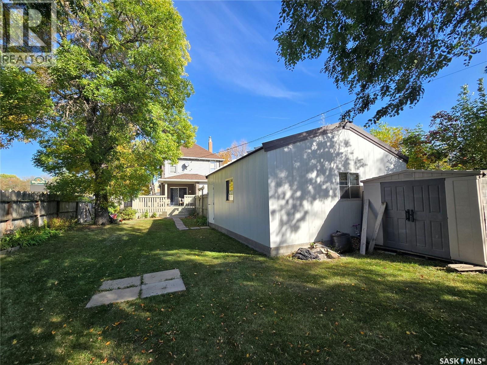 2 Prairie AVENUE - 47