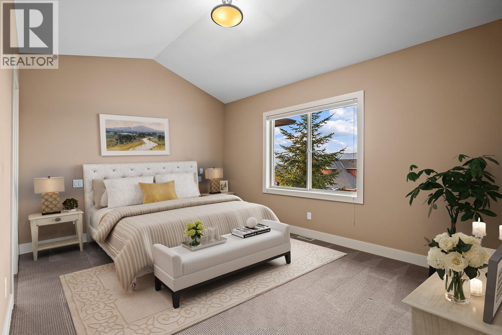 #3 2450 Selkirk Drive - 5