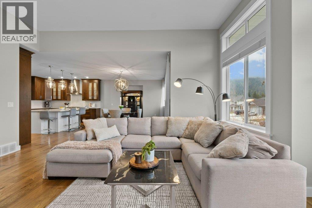 1320 24 Street SE, Salmon Arm