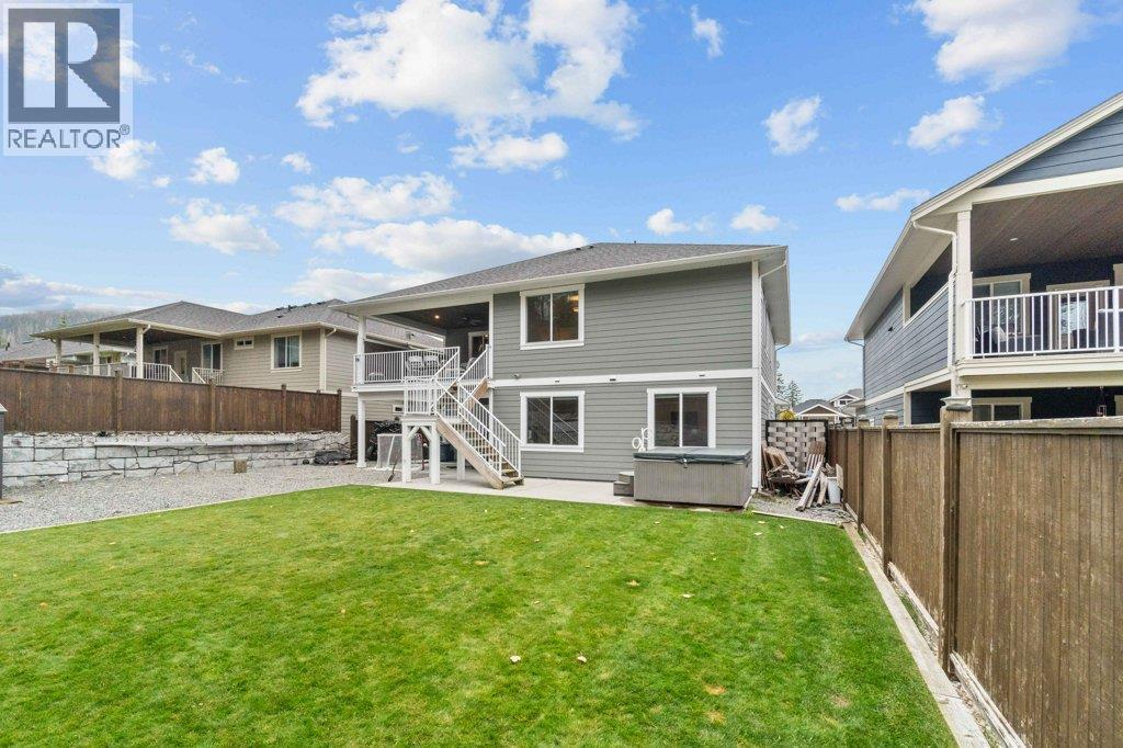 1320 24 Street SE, Salmon Arm