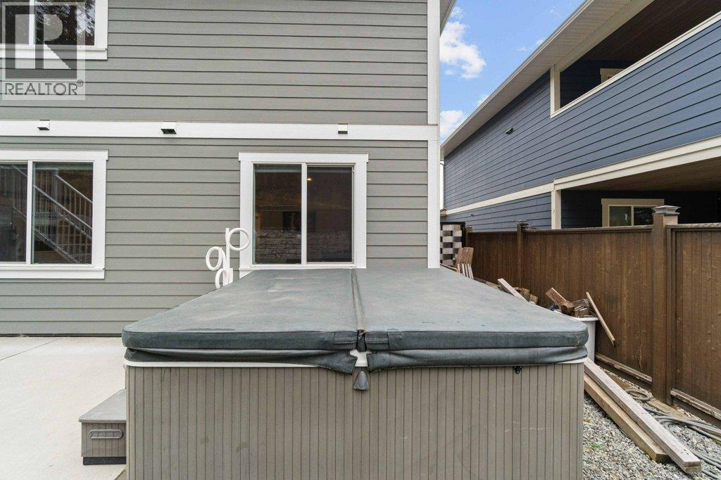 1320 24 Street SE, Salmon Arm