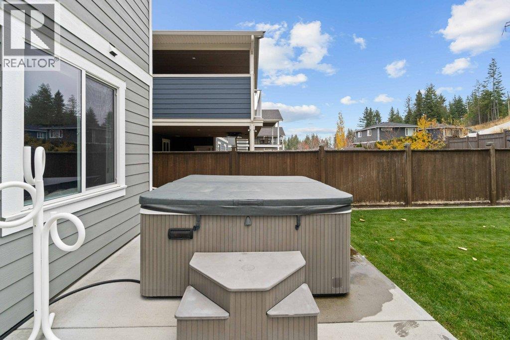 1320 24 Street SE, Salmon Arm