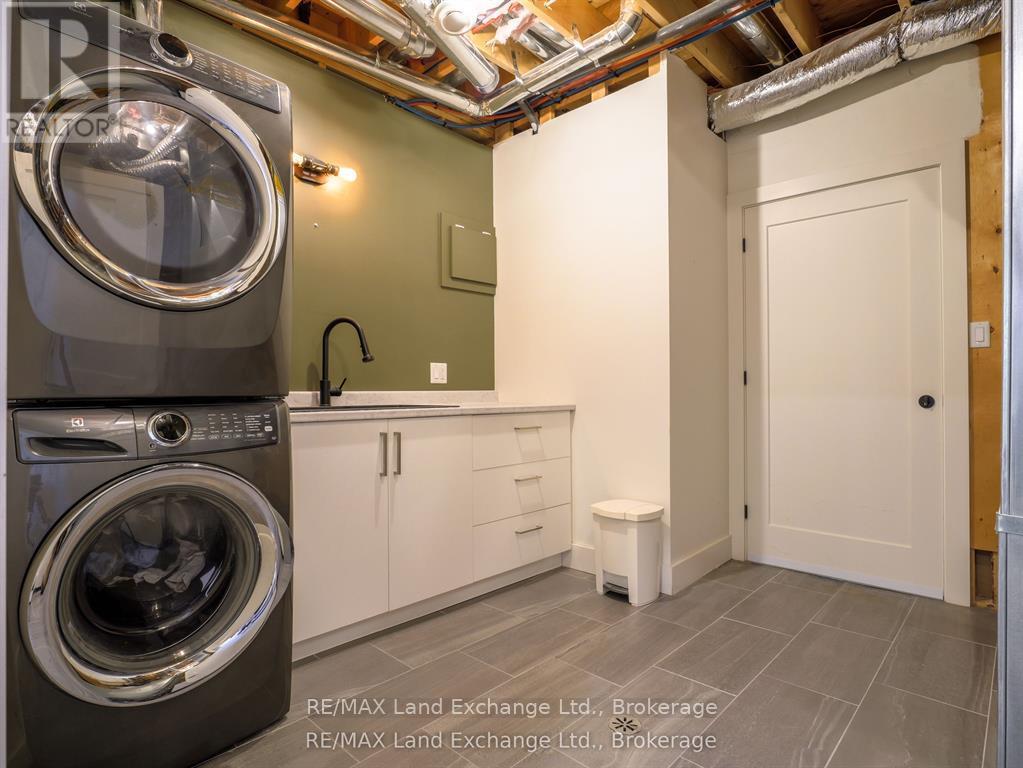 72 OTTAWA AVENUE - 26