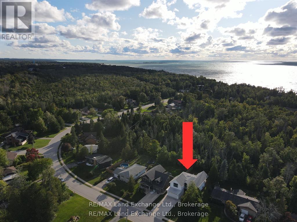72 OTTAWA AVENUE - 40