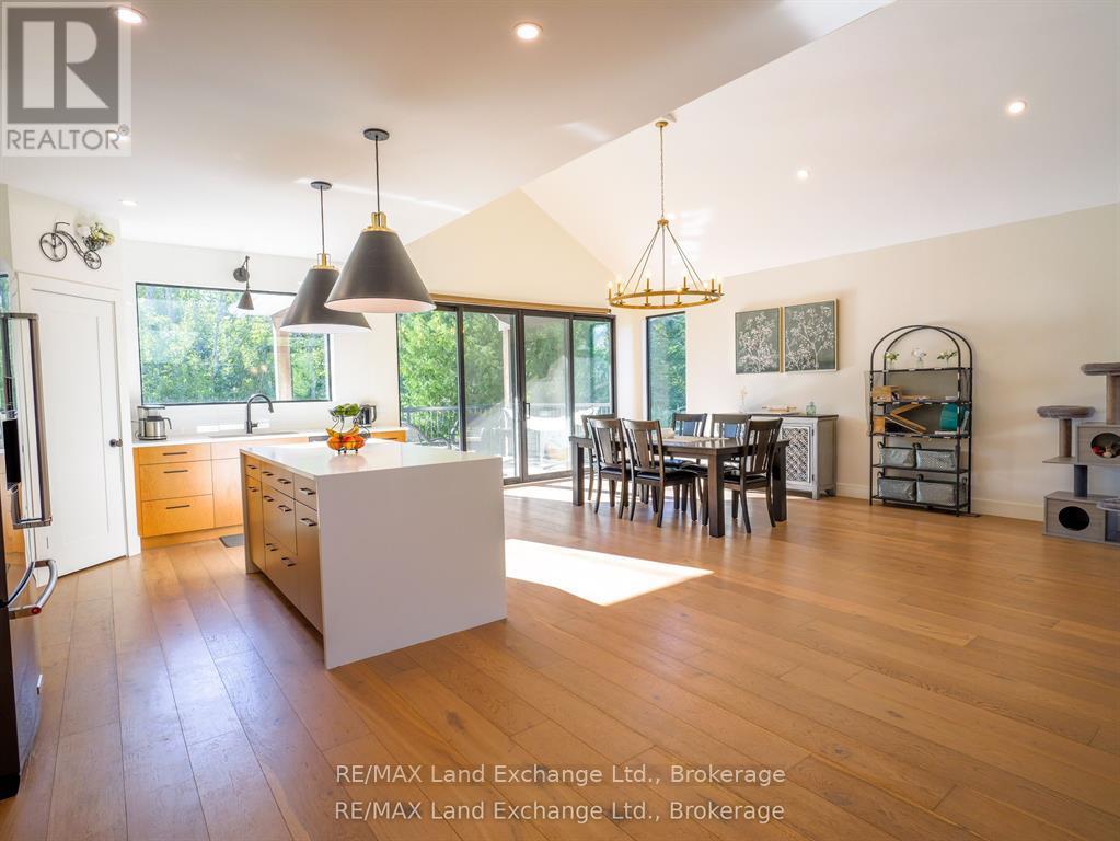 72 OTTAWA AVENUE - 9