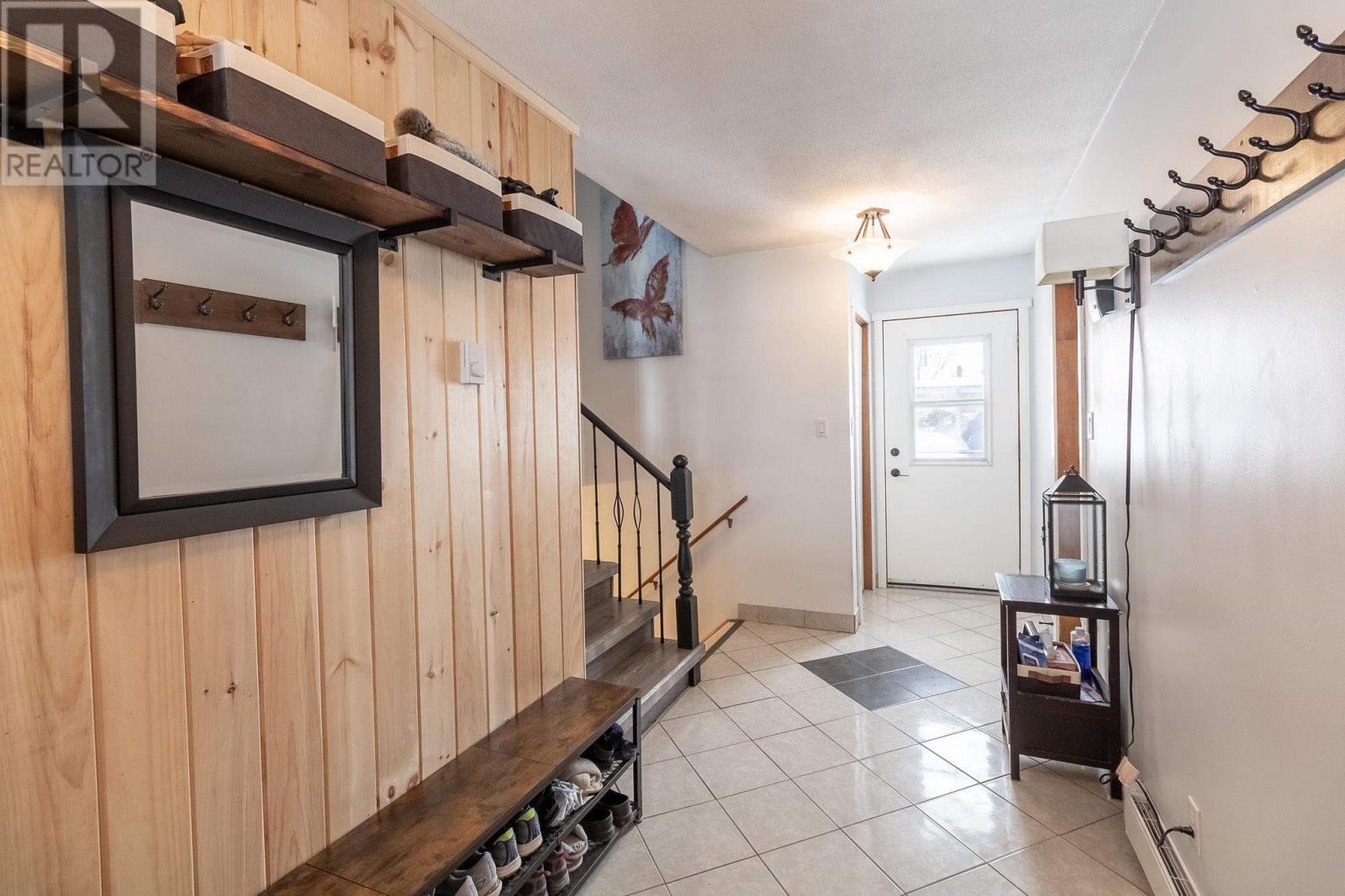 33 Parker AVE - Photo 4 of 39, Sault Ste. Marie, Ontario