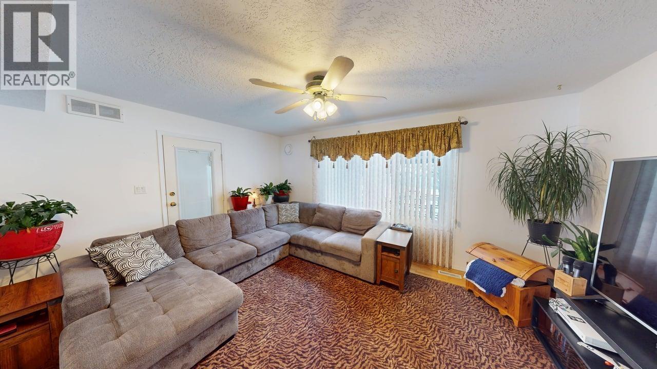 10608 104 STREET - 18