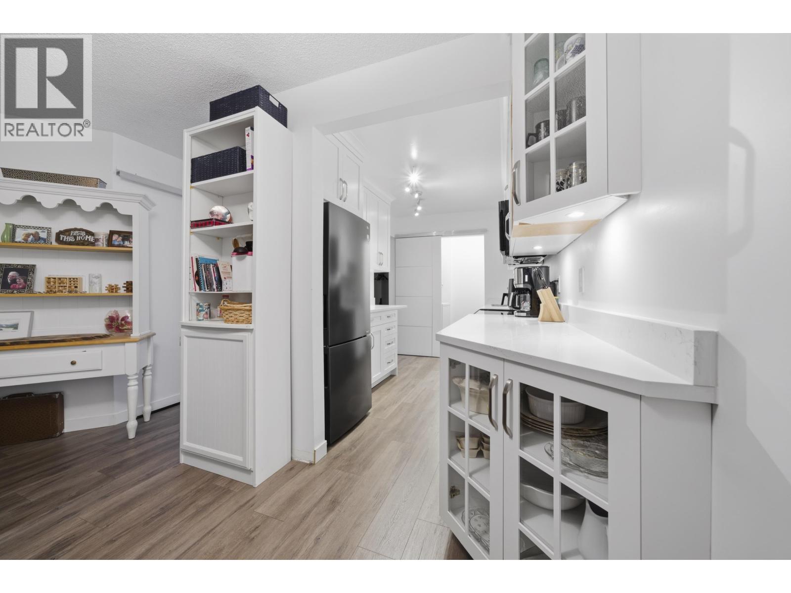 212 2620 FROMME ROAD - Photo 5 of 21, North Vancouver, British Columbia