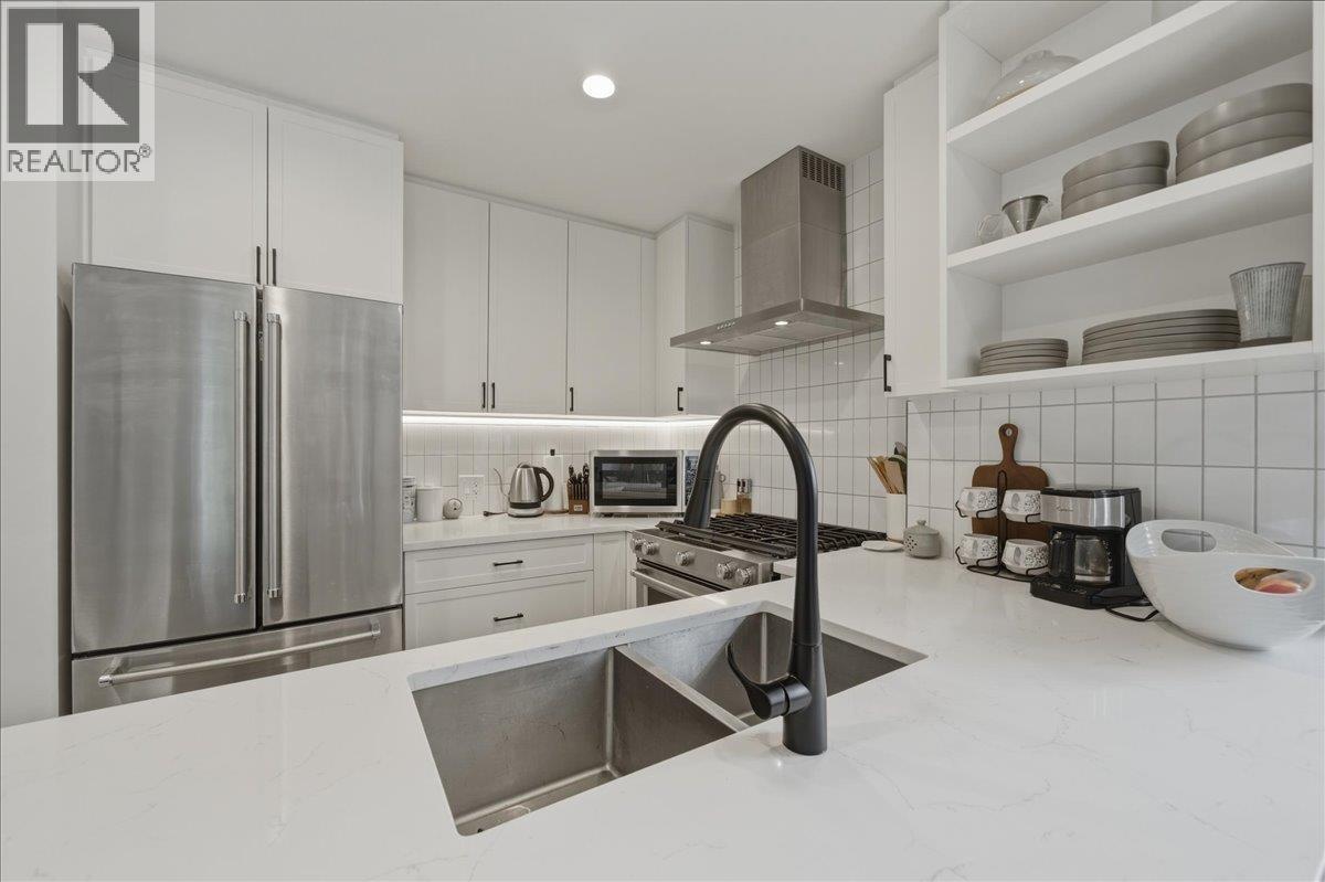 123 12040 PLAZA STREET, Maple Ridge