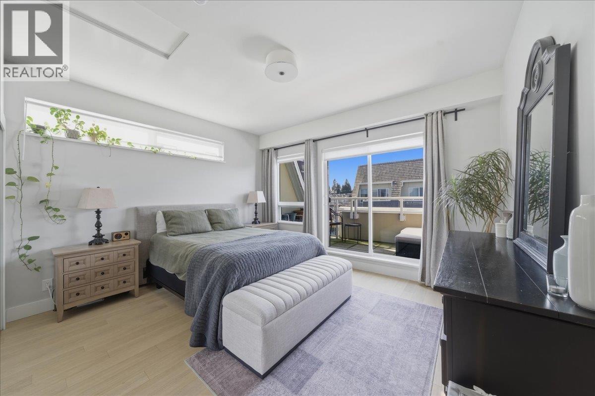 123 12040 PLAZA STREET, Maple Ridge