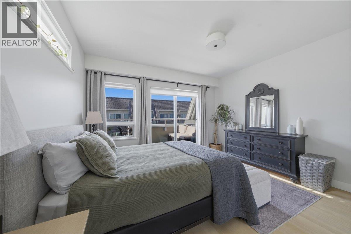 123 12040 PLAZA STREET, Maple Ridge