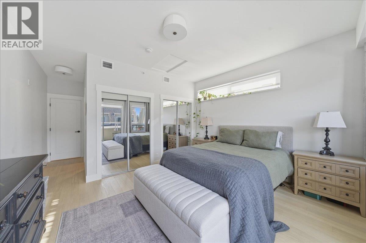 123 12040 PLAZA STREET, Maple Ridge