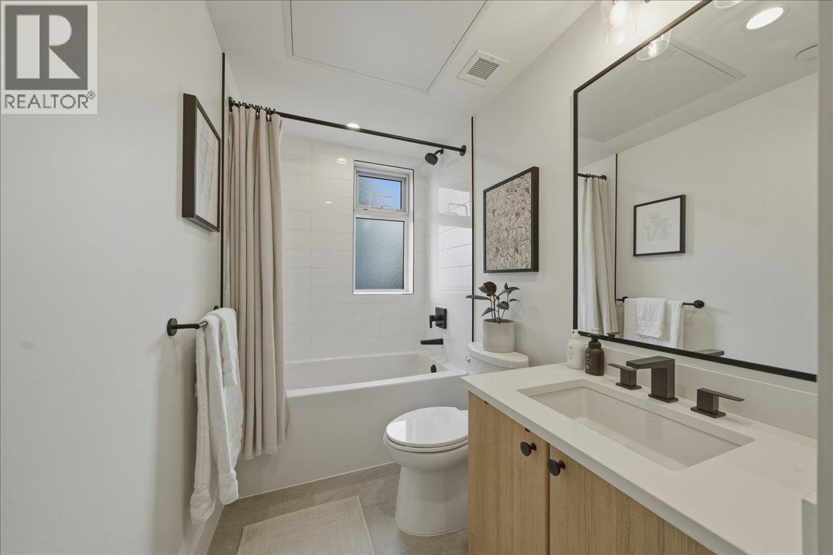 123 12040 PLAZA STREET, Maple Ridge