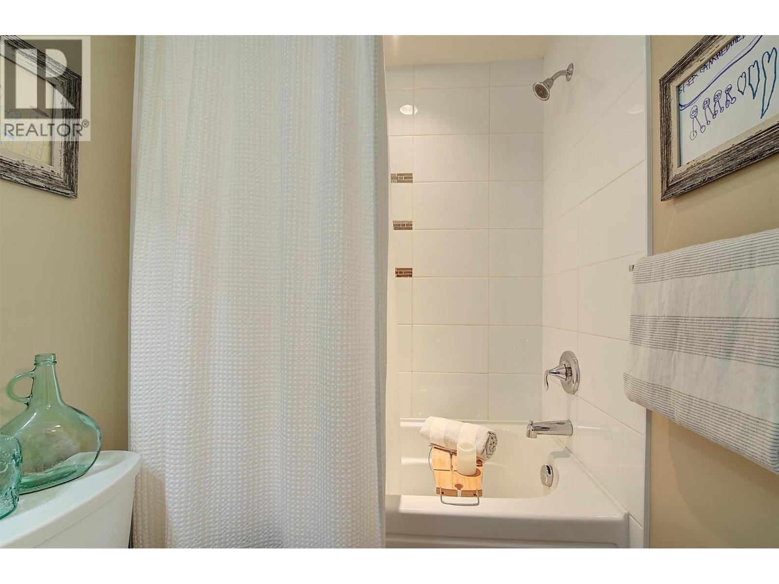 12850 Stillwater Court Unit# 11, Lake Country