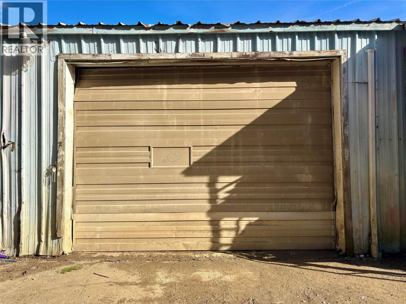 4751 5th Avenue SW, Salmon Arm