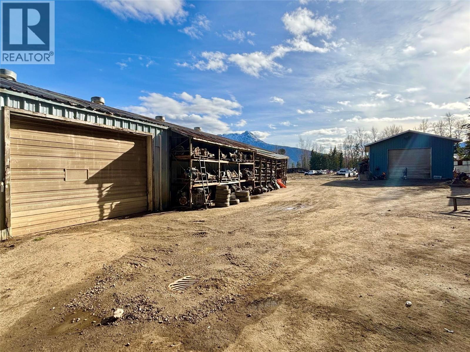 4751 5th Avenue SW, Salmon Arm