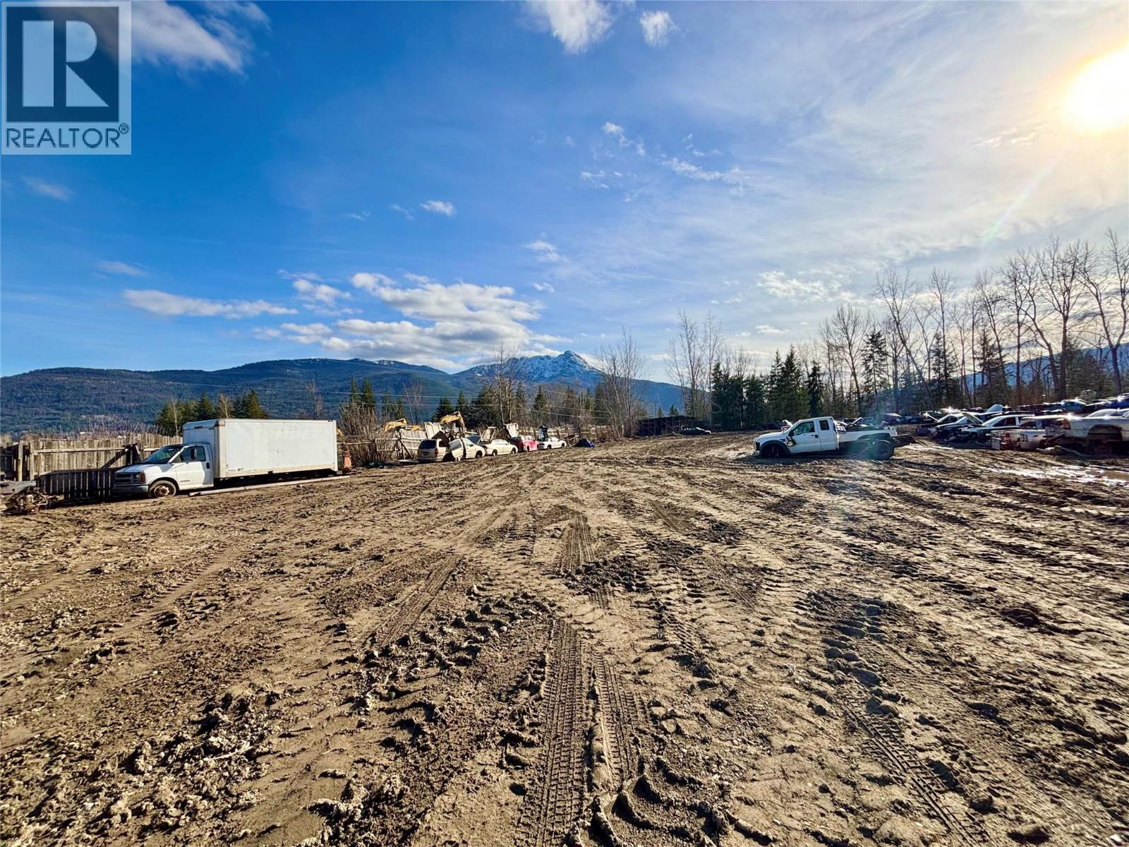4751 5th Avenue SW, Salmon Arm