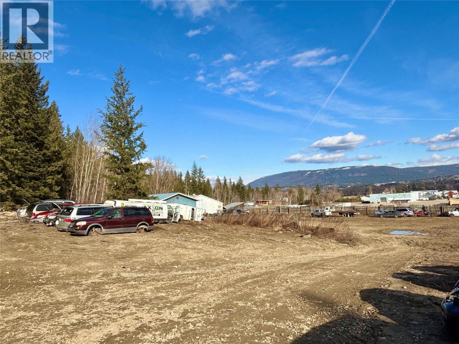 4751 5th Avenue SW, Salmon Arm