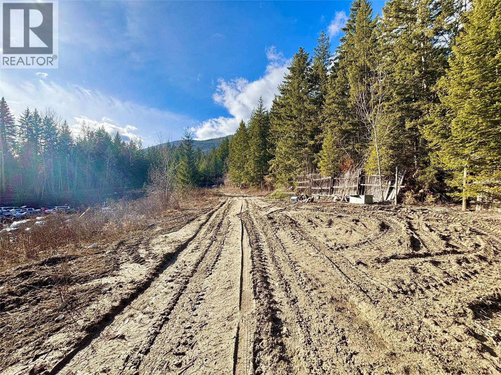 4751 5th Avenue SW, Salmon Arm