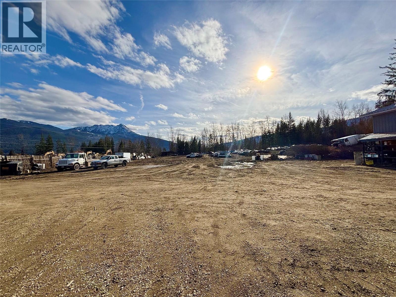 4751 5th Avenue SW, Salmon Arm