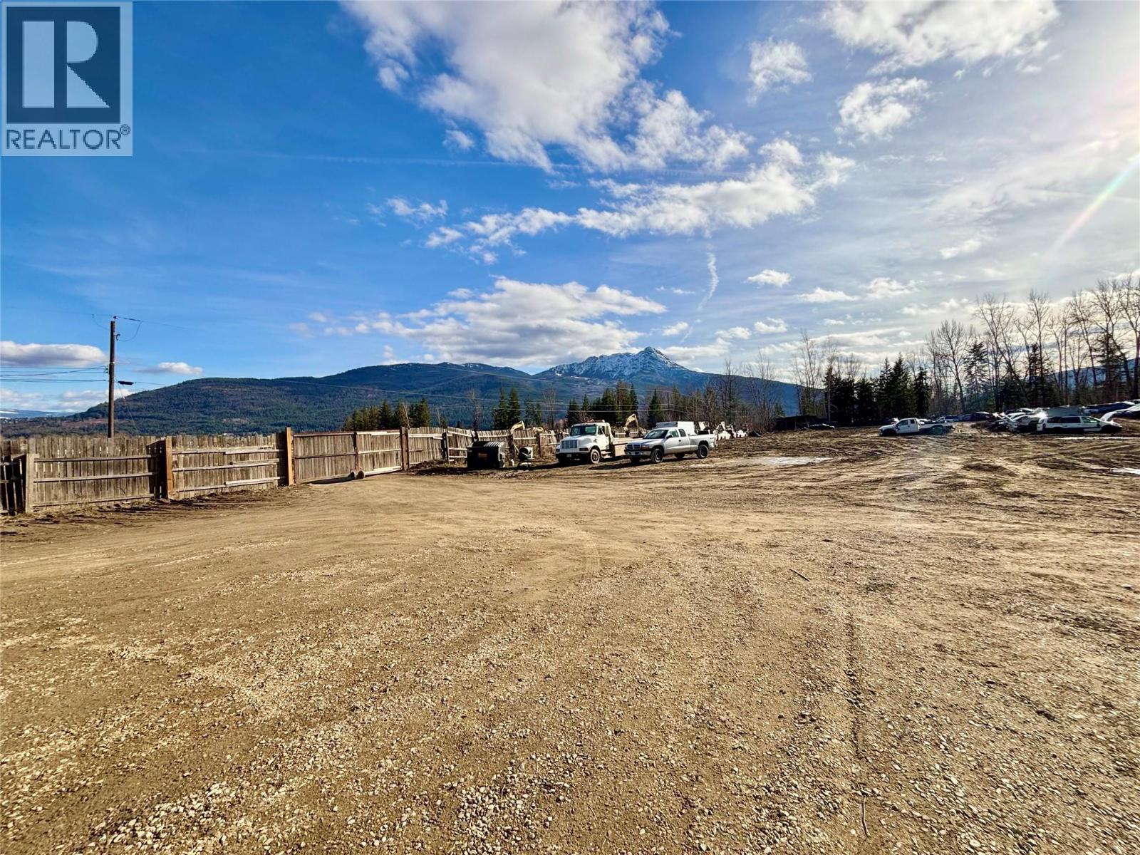 4751 5th Avenue SW, Salmon Arm