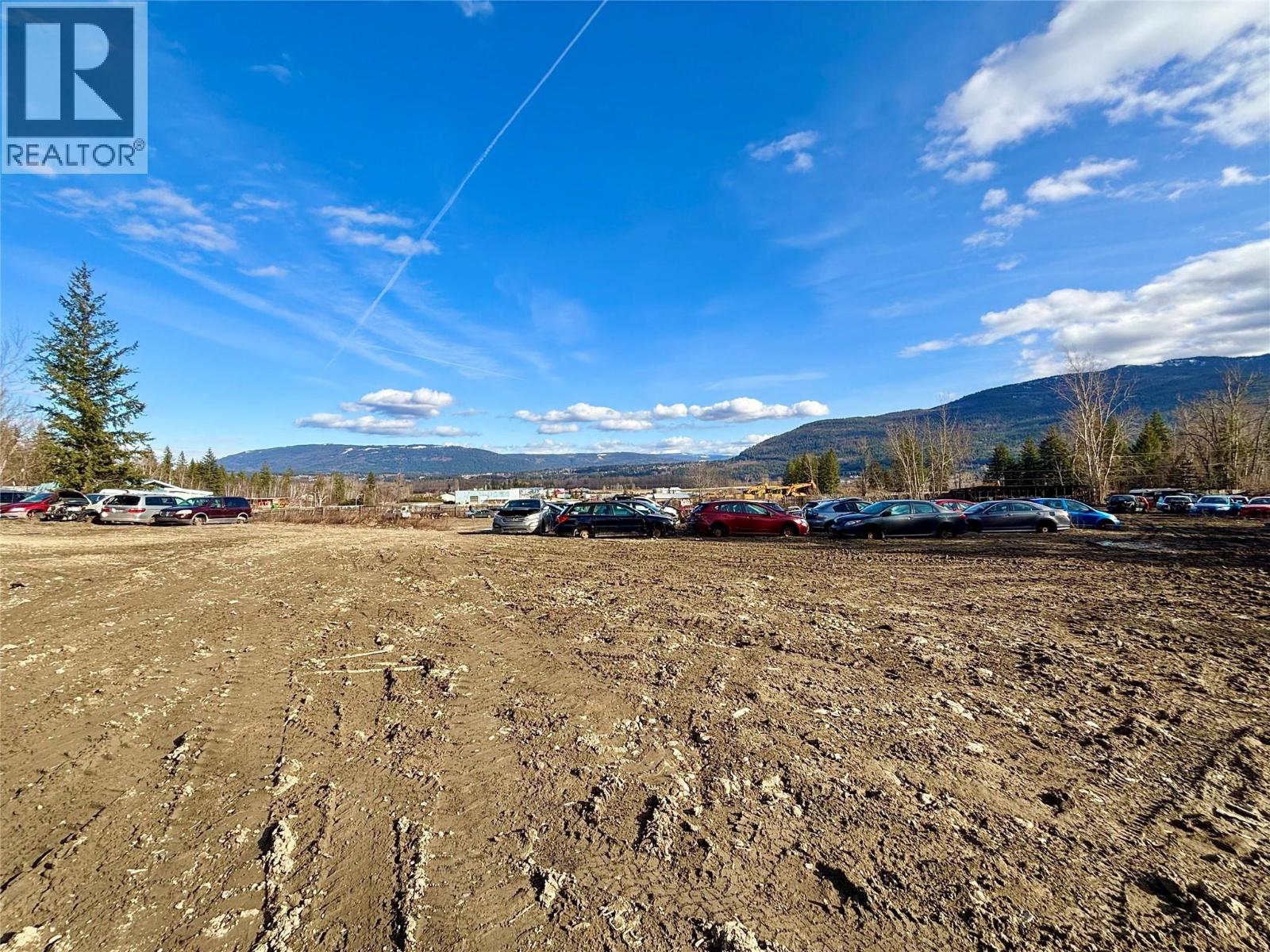 4751 5th Avenue SW, Salmon Arm