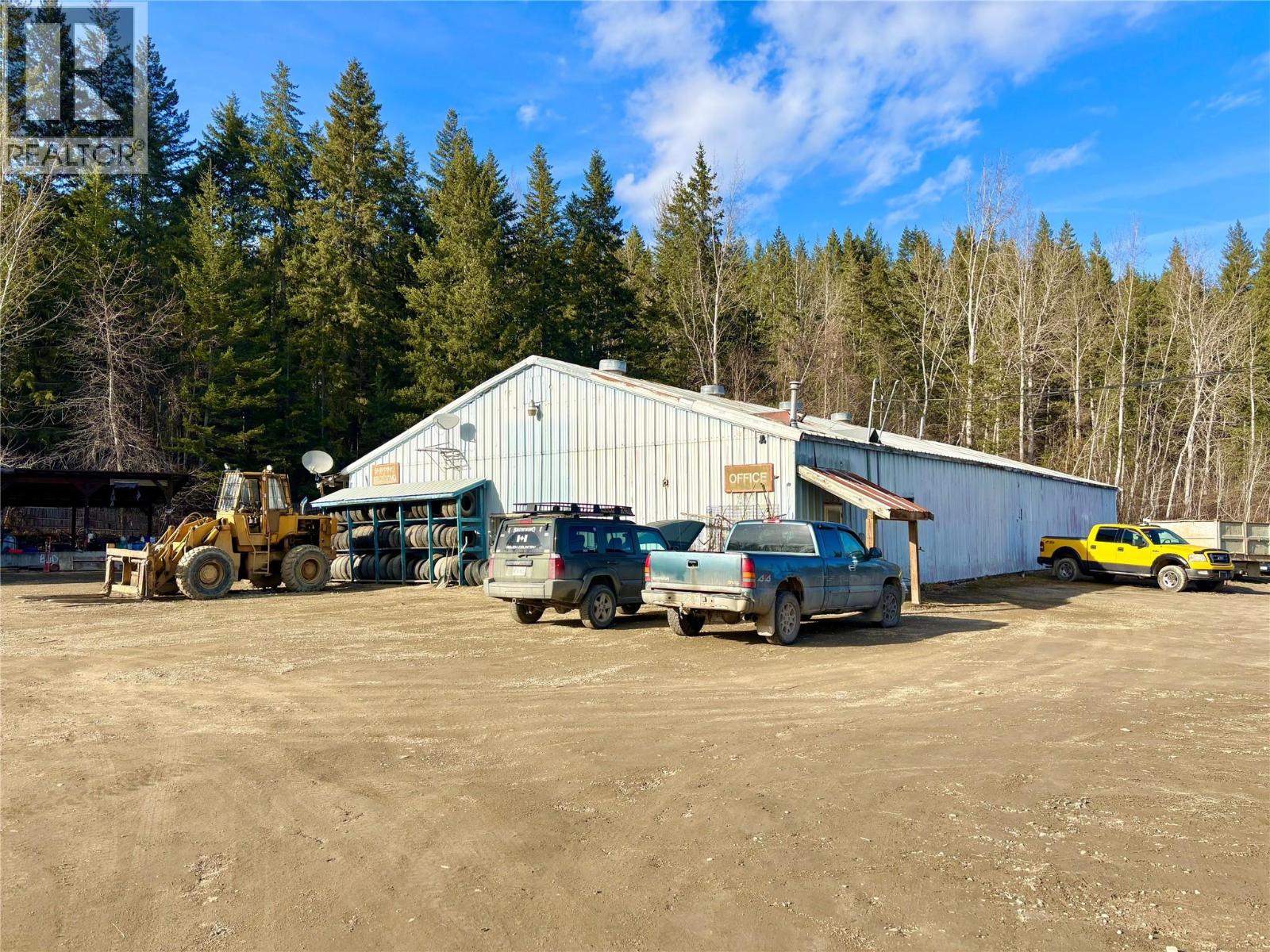 4751 5th Avenue SW, Salmon Arm