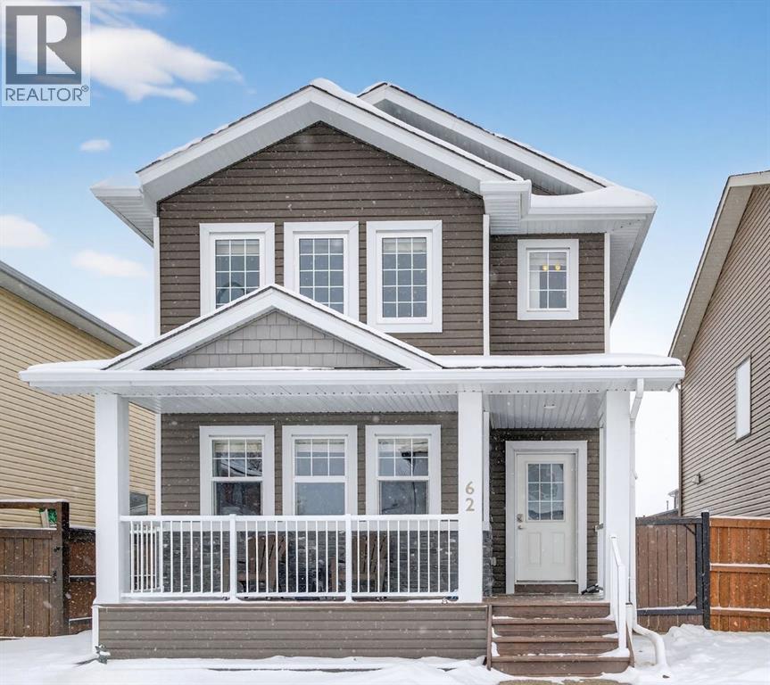 62 Mackenzie Way - Main photo, Carstairs, Alberta