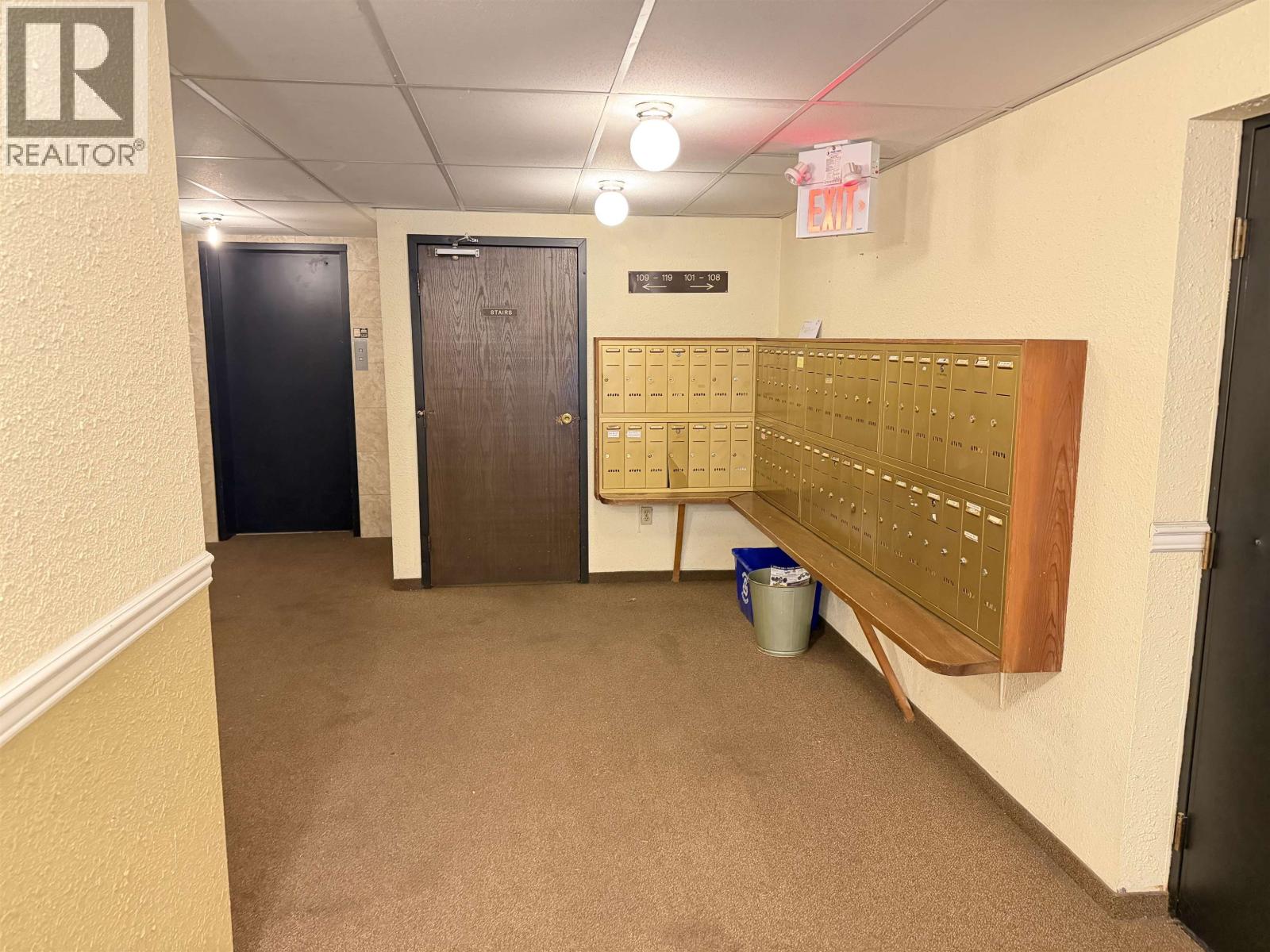 109 3925 KINGSWAY - Photo 2 of 10, Burnaby, British Columbia