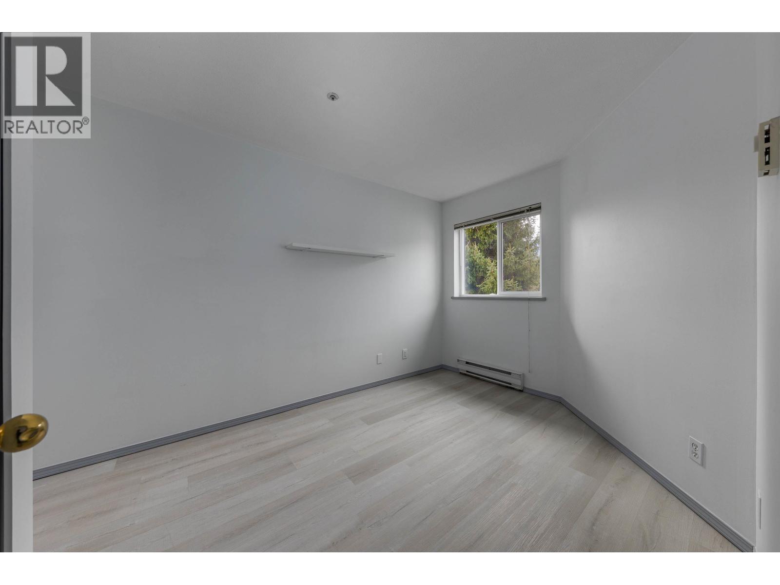 E309 40180 WILLOW CRESCENT, Squamish