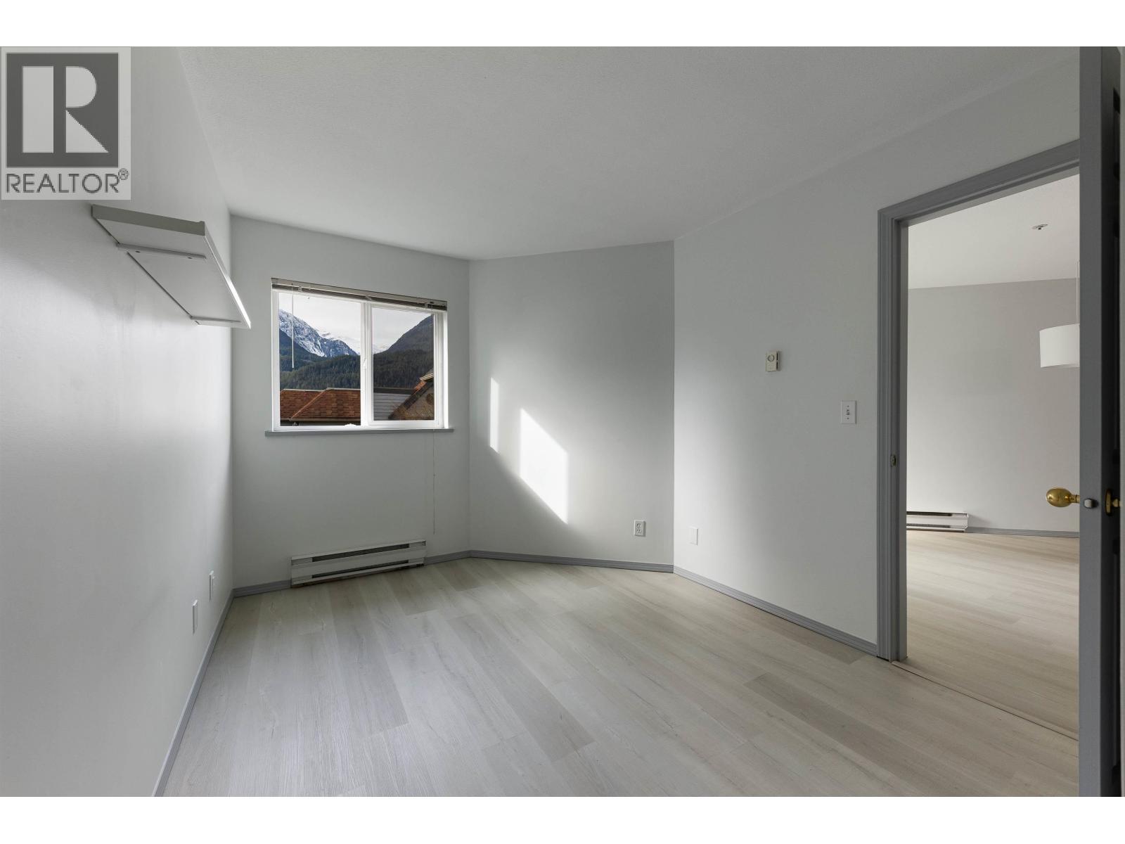 E309 40180 WILLOW CRESCENT, Squamish