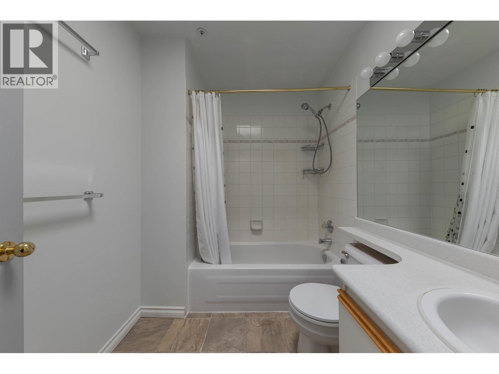 E309 40180 WILLOW CRESCENT, Squamish