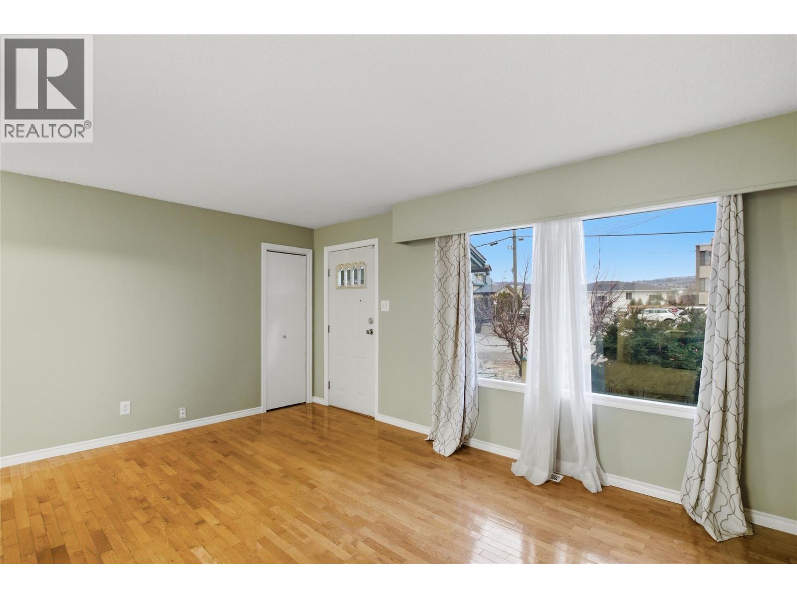 223 Nelson Avenue - 21