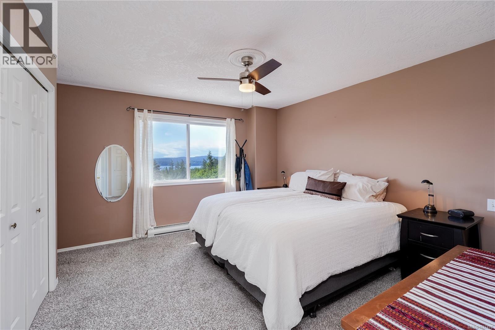 2056 Gladys Pl, Sooke