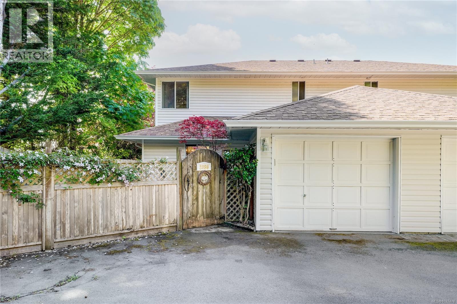 2056 Gladys Pl, Sooke