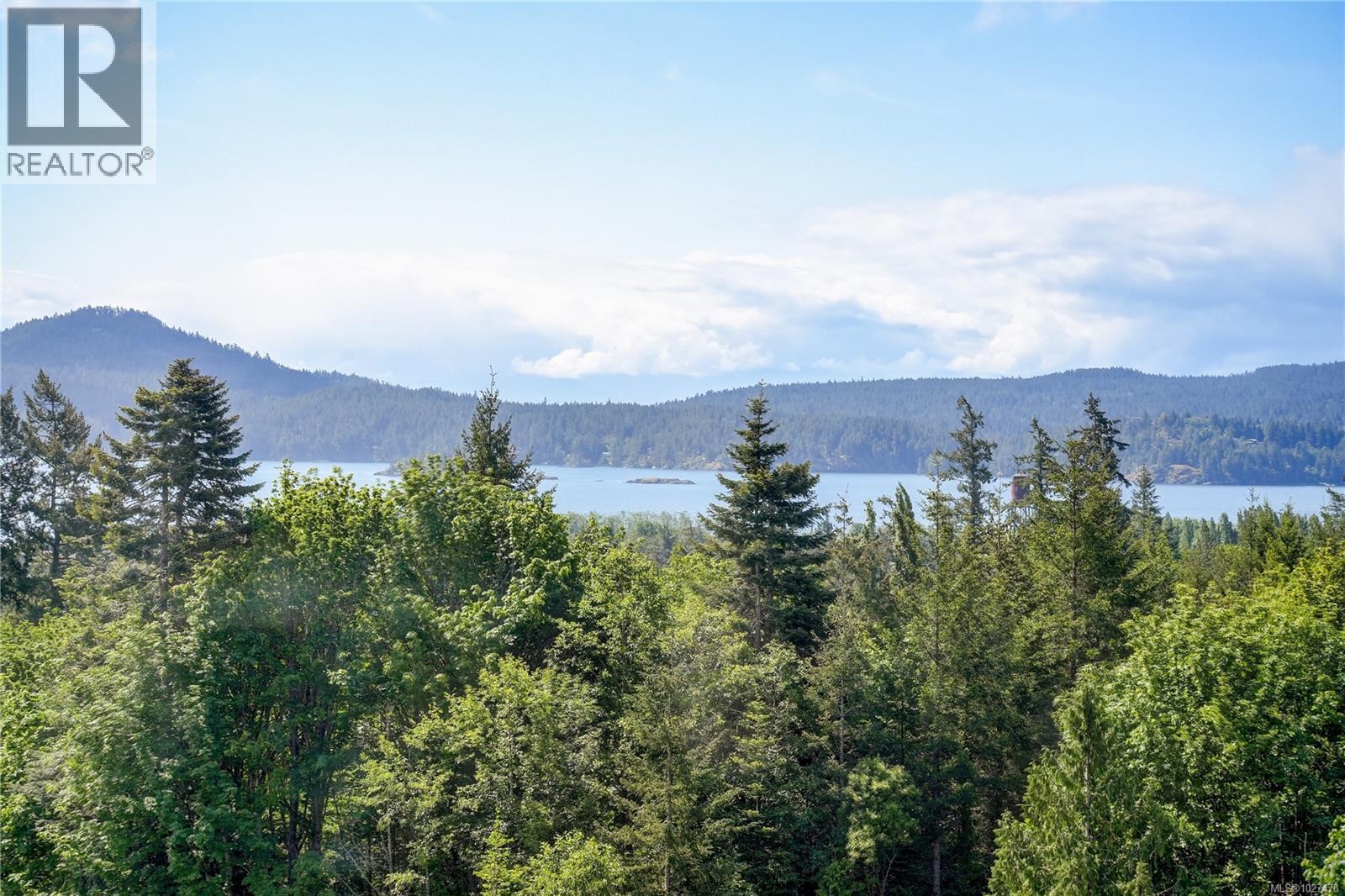 2056 Gladys Pl, Sooke